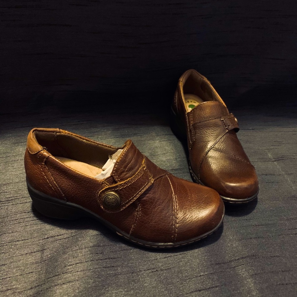 Earth organic leather shoes! NWOB  size 6